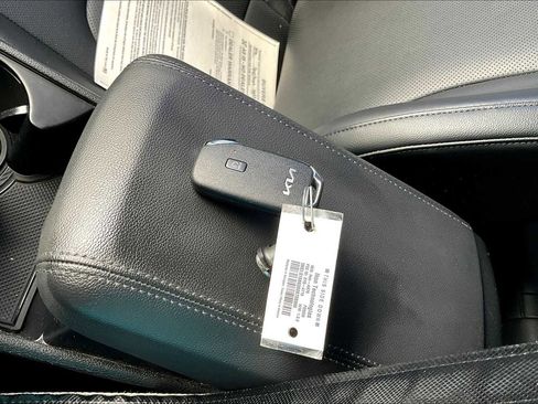 Used 2023 Kia Sportage EX image 10