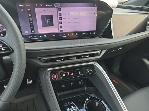 New 2026 Audi SQ5 Prestige AWD/4WD image 20