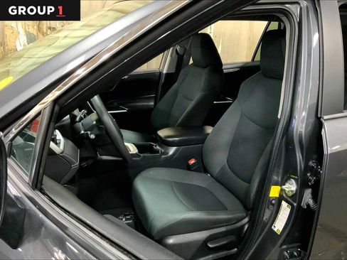 Used 2023 Toyota RAV4 LE image 8