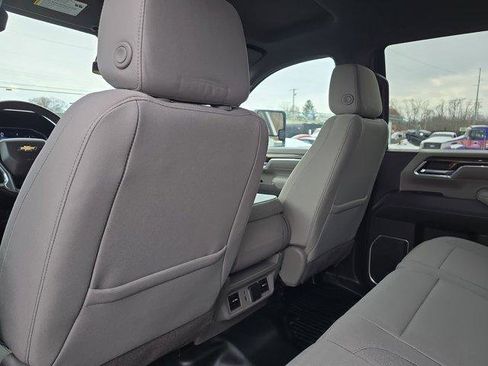 Used 2024 Chevrolet Silverado 3500 LT w/ Convenience Package image 14