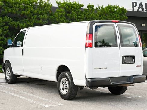 Used 2022 GMC Savana 3500 Extended w/ Driver Convenience Package image 6