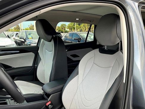 New 2026 Volkswagen Tiguan SE image 20