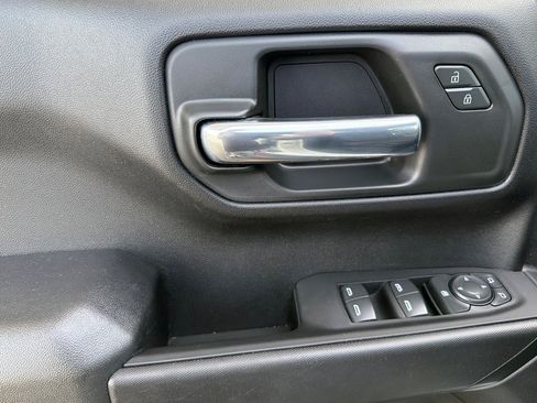 Used 2025 Chevrolet Silverado 1500 Custom AWD/4WD image 8