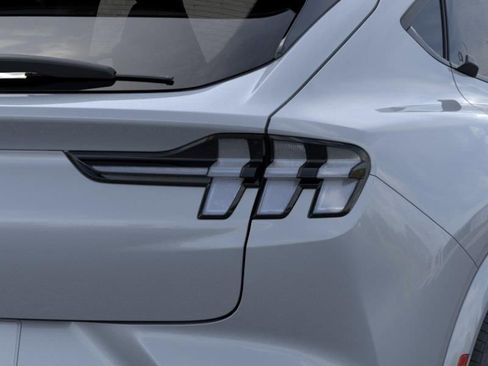 New 2026 Ford Mustang Mach-E GT AWD/4WD image 21