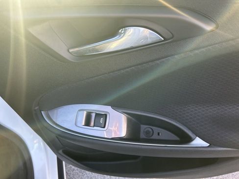 Used 2024 Chevrolet Malibu LT image 36