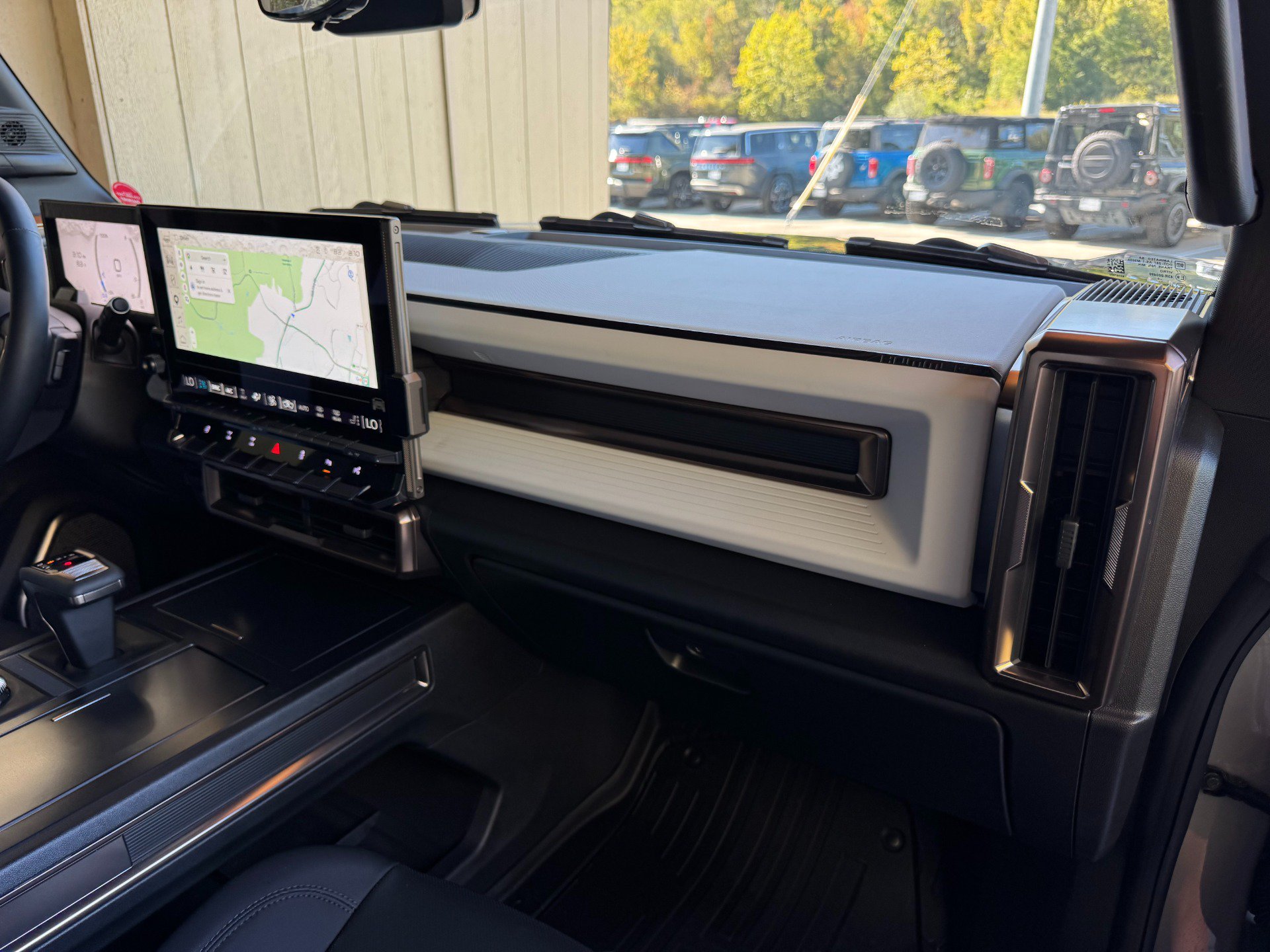 Used 2025 GMC Hummer EV 3X w/ Extreme Off-Road Package AWD/4WD image 26