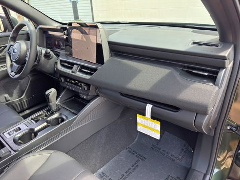 Used 2026 Subaru Outback Limited AWD/4WD image 15
