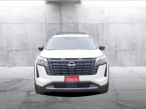 New 2026 Nissan Pathfinder Platinum AWD/4WD image 4