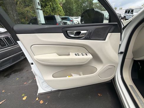 Used 2026 Volvo XC60 B5 Ultra AWD/4WD image 26