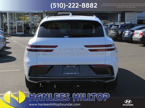 New 2026 Genesis GV70 2.5T Advanced image 8