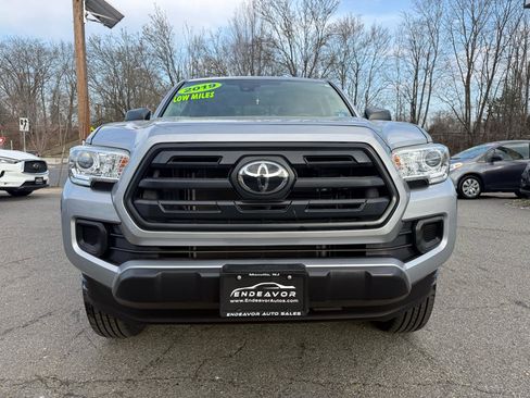 Used 2019 Toyota Tacoma SR w/ SX Package image 2