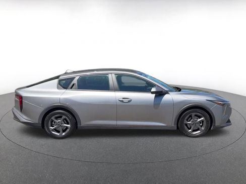 Used 2025 Kia K4 FWD image 16