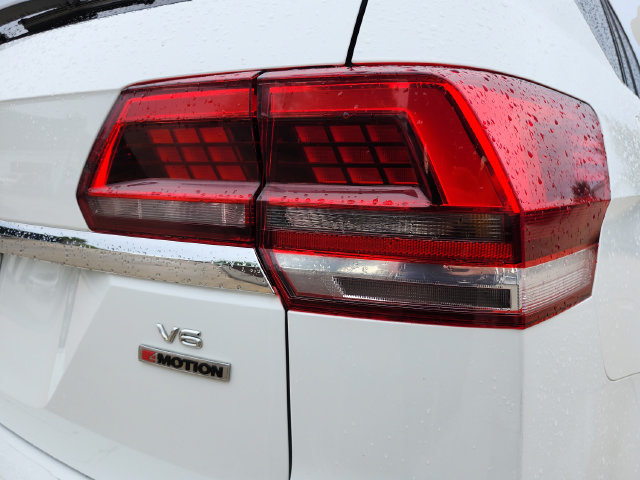 Used 2018 Volkswagen Atlas SEL Premium AWD/4WD image 34