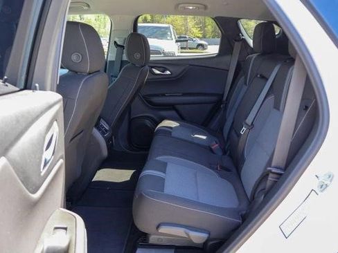 Certified 2025 Chevrolet Blazer LT FWD image 7