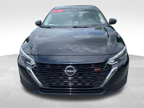 Used 2024 Nissan Sentra SR w/ SR Premium Package FWD image 16