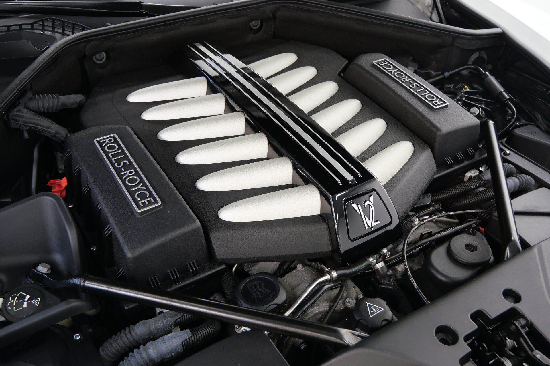 Used 2013 Rolls-Royce Ghost RWD image 42