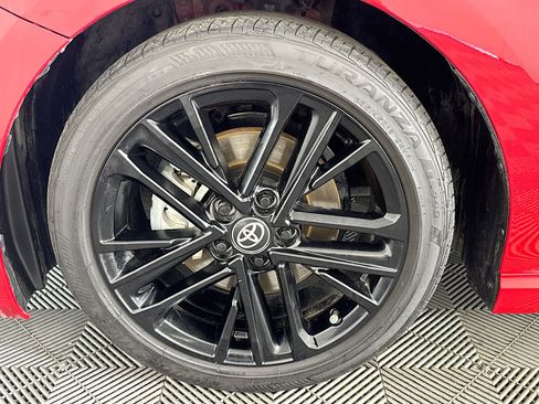 Used 2025 Toyota Camry SE image 37