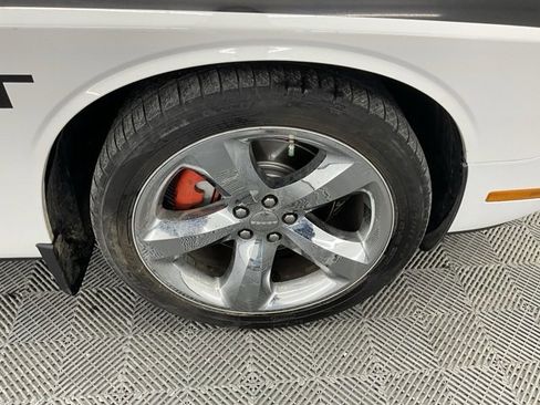Used 2013 Dodge Challenger R/T image 27