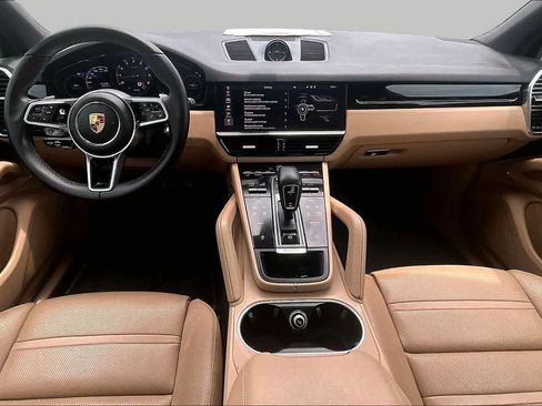 Used 2021 Porsche Cayenne AWD/4WD image 26