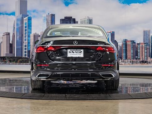 Used 2026 Mercedes-Benz E 350 4MATIC Sedan image 11