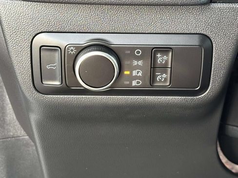 Used 2025 Ford Escape ST-Line w/ Tech Pack #1 AWD/4WD image 16