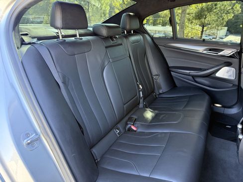 Used 2019 BMW M5 w/ Executive Package image 47