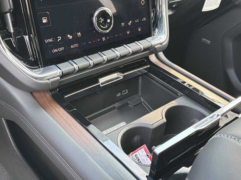 New 2026 GMC Yukon Denali image 11