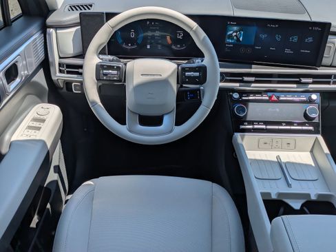 New 2026 Hyundai Santa Fe SE image 18