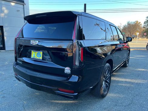 Used 2023 Cadillac Escalade ESV Sport w/ Touring Package image 4
