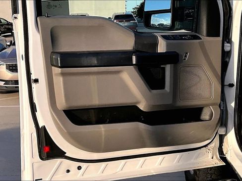 Used 2022 Ford F250 XL w/ Power Equipment Group image 22