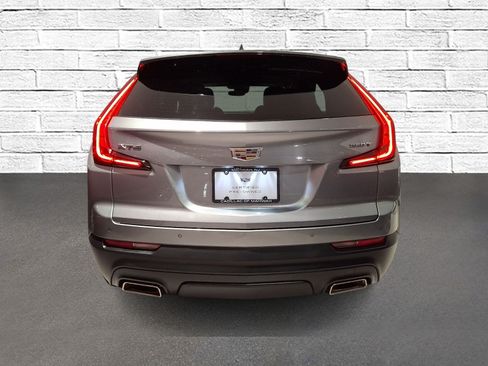 Certified 2023 Cadillac XT4 Luxury w/ Cold Weather Package FWD image 5