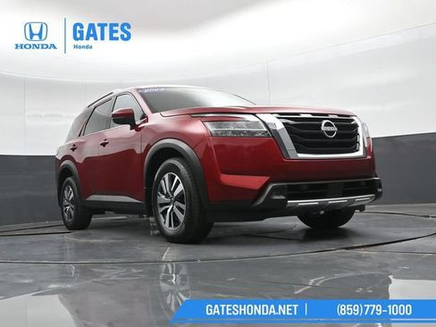 Used 2023 Nissan Pathfinder SL AWD/4WD image 42