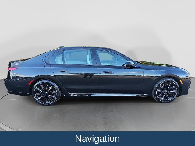 Used 2023 BMW 740i w/ Executive Package RWD image 3