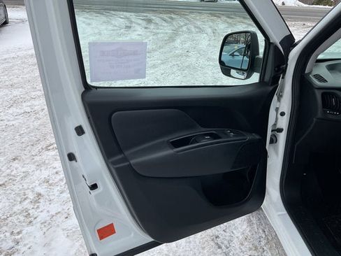 Used 2022 RAM ProMaster City Tradesman image 11