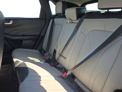 Used 2025 Ford Escape Platinum w/ Premium Technology Package image 14