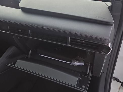 Used 2024 MAZDA MAZDA3 s image 30