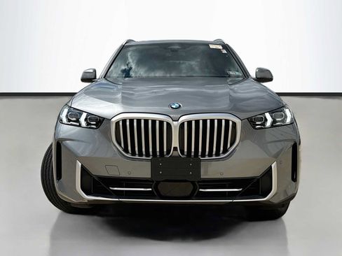 Used 2026 BMW X5 xDrive40i w/ Climate Comfort Package AWD/4WD image 2