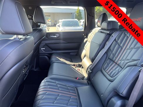 New 2025 Nissan Armada PRO-4X image 15