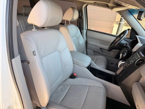 Used 2011 Honda Pilot EX-L image 19