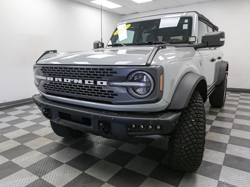 Used 2021 Ford Bronco Badlands AWD/4WD image 4