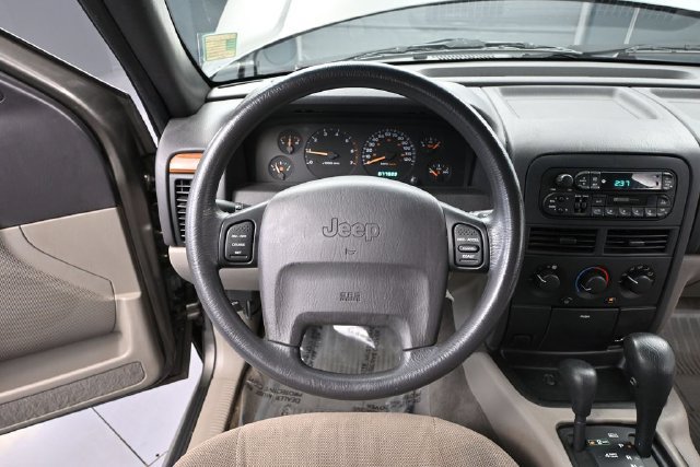 Used 1999 Jeep Grand Cherokee Laredo AWD/4WD image 18