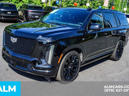 Used 2026 Cadillac Escalade Platinum Sport w/ LPO, ONYX Package AWD/4WD image 17