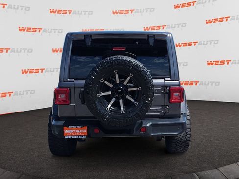 Used 2020 Jeep Wrangler Unlimited Sahara AWD/4WD image 4