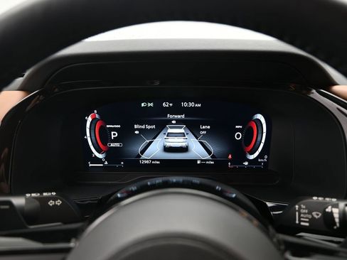 Used 2024 Nissan Pathfinder Platinum w/ Cargo Package image 12