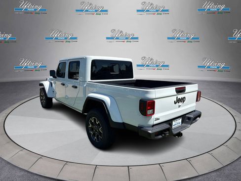 Used 2025 Jeep Gladiator Sport w/ Premium Package image 5