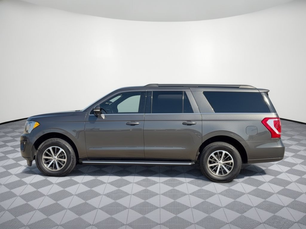 Used 2021 Ford Expedition Max XLT RWD image 2
