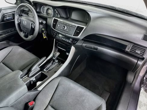 Used 2017 Honda Accord LX image 30