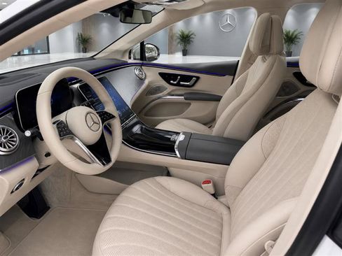 Used 2023 Mercedes-Benz EQS 450+ Sedan image 6