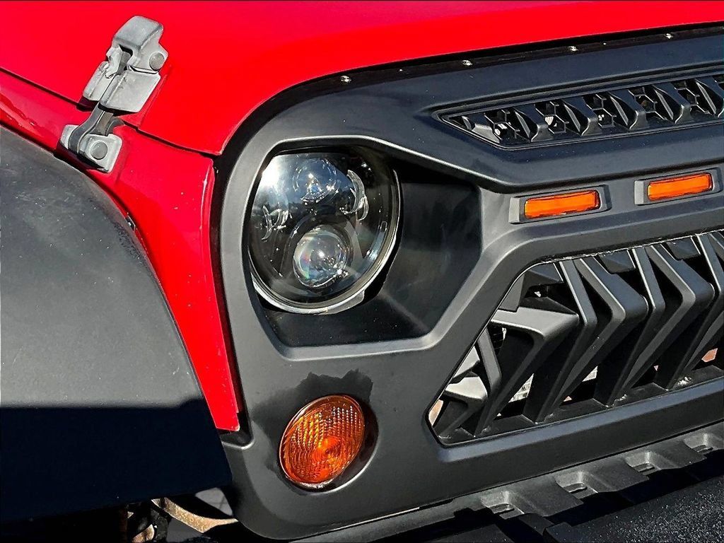 Used 2011 Jeep Wrangler Sport AWD/4WD image 33
