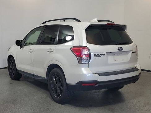 Used 2018 Subaru Forester 2.5i Premium w/ Popular Package #2 image 5